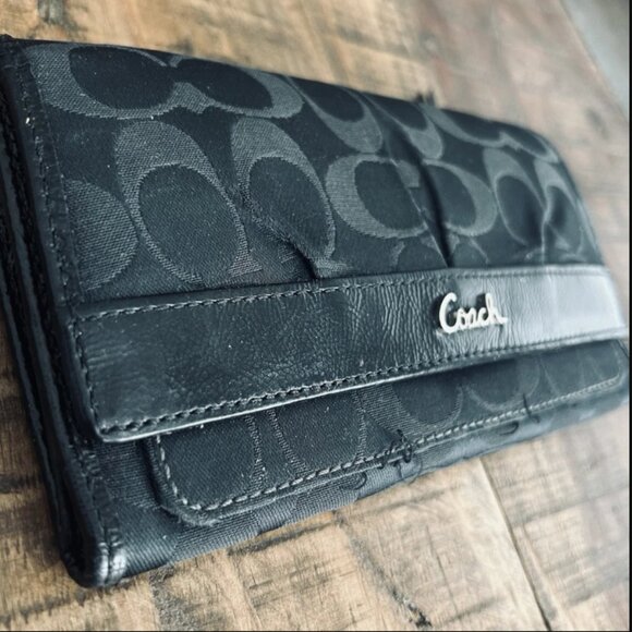 Vintage Coach Y2K Signature Jacquard Black Leather Clutch Wallet EUC - Picture 1 of 7
